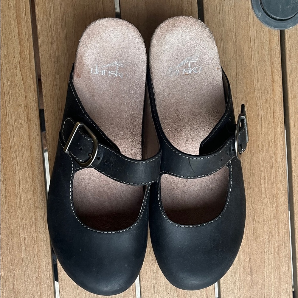 Dansko martina Black Leather Mules with Buckle 38